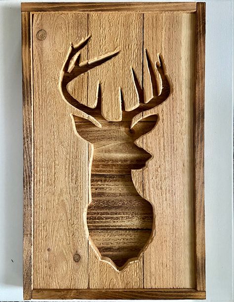 Things To Make With Antlers, Wood Deer Head, Deer Antler Ideas, Woodworking Projects Gifts, Intarsia Wood Patterns, Horseshoe Crafts Projects, Wood Craft Patterns, Wood Toys Plans, Barn Wood Crafts