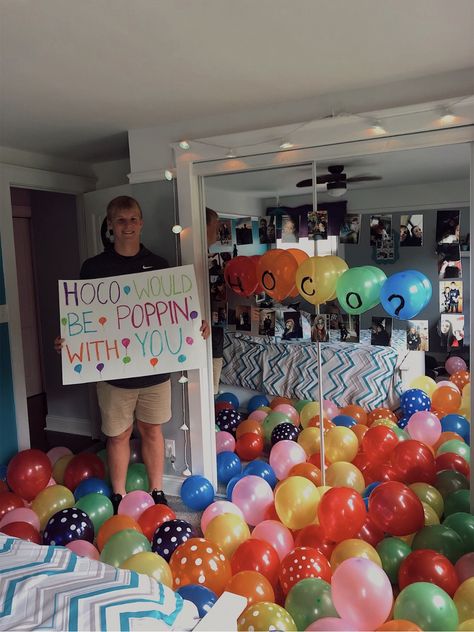 Prom Sign Ideas For Boyfriend, Balloon Hoco Proposal, Big Hoco Proposals Ideas, Answering Ideas For Dances, Crazy Promposal Ideas, Homecoming Reply Posters, Response To Promposal, Dance Poster Replies, Homecoming Responses Ideas