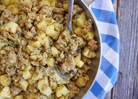 Recipes With Ground Lamb, Lamb And Potatoes, Ground Lamb Recipes, Meat And Potatoes, Lamb Dishes, Lamb Curry, Rosemary Garlic, Ground Lamb, Minced Meat