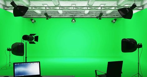 Edit Green Screen, Green Screen Setup, Green Screen Youtube, Green Screen Studio, Funny Vines Youtube, Green Screen Photo, Green Screen Video, Green Screen Footage, How To Blog