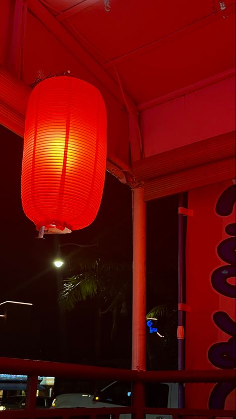 Red Paper Lantern Decor, Paper Lanterns Bedroom Decor, Paper Lantern Bedroom, Lanterns In Bedroom, Paper Lanterns Bedroom, Lanterns Bedroom, Vibey Room, Japanese Lamp, Paper Lantern Decor