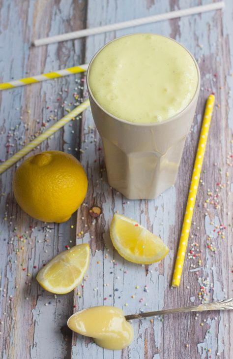 Lemon Milkshake recipe made with Homemade Lemon Curd | FlavoursandFrosting.com Lemon Milkshake, Mint Chocolate Chip Milkshake, Sundae Recipes, Homemade Lemon Curd, French Vanilla Creamer, Oreo Milkshake, Lemon Ice Cream, Milkshake Recipe, Vanilla Milkshake