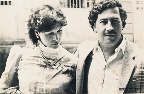 Pablo Escobar Wife, Pablo Escobar Son, Don Pablo Escobar, Pablo Emilio Escobar, Rare Historical Photos, Al Capone, Pablo Escobar, Karl Marx, Catherine Zeta Jones