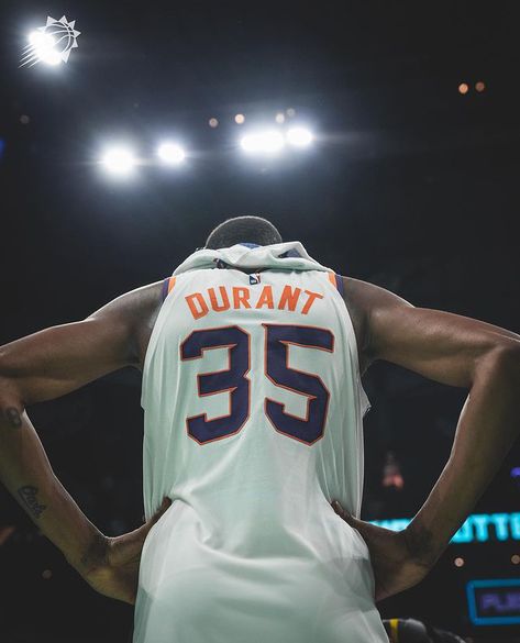 Nba Kevin Durant, Phoenix Suns Basketball, Lebron James Lakers, Steve Kerr, Basketball Players Nba, Basketball Photography, Nba Wallpapers, Sports Coach, Sprained Ankle