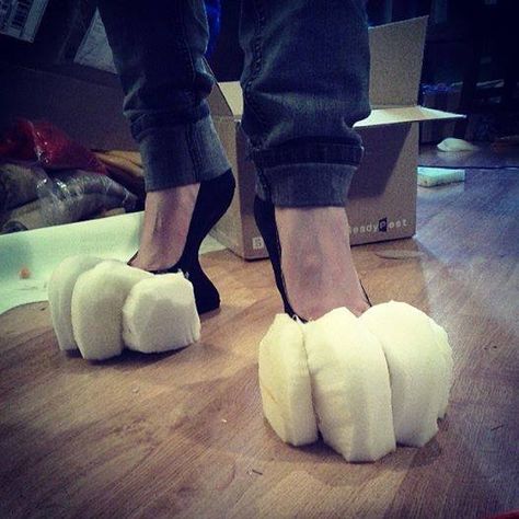 Animal feet by Shagpoke Studios Fursuit Props Ideas, Fursuit Materials, Diy Fursuit Paws, Diy Hoof Shoes Cosplay, How To Make Kemono Fursuit Head, Fursuit Tutorial, Wolf Costume, Costume Tutorial, Animal Costumes