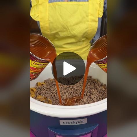 Fritos Crockpot, Fritos Pie, Frito Recipe, Taco Bell Recipes, Fast Easy Dinner, Recipes Tiktok, Crockpot Meal, Recipe Tiktok, Frito Pie