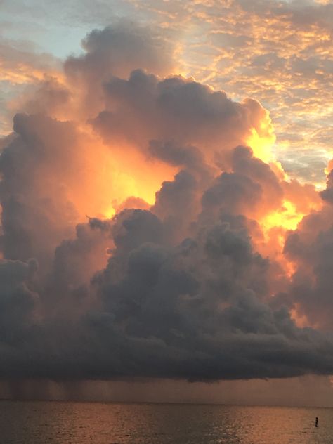 Stormy Sunset, Dramatic Clouds, Cloud Photos, Watercolor Sky, Street Painting, Sunset Background, Ocean Sunset, Cloud Painting, Sky And Clouds