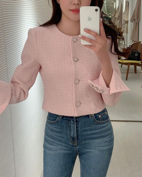 Outfit Konser, Informal Attire, Spring Lookbook, Korean Casual Outfits, Elegant Outfits, Ootd Ideas, Jeans Outfits, Korean Casual, Jean Top