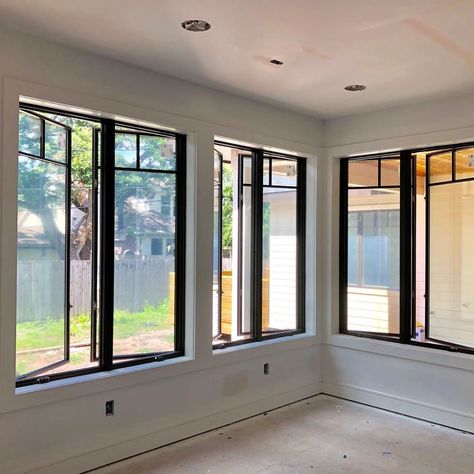 Happy Friday!! Our @andersen_windows 400 Series look sharp at our Willow Bend Custom Home! We painted the interior wood of the windows Dark Bronze to match the exterior! #ArchitectBuilt #houstonarchitectbuilder #andersenwindows #casementwindows #willowbendcustomhome #finehomebuilding #customhomeshouston #customhomebuilderhouston Modern Windows Exterior, Home Additions Back Of House, Casement Windows Exterior, Front Window Design, Window Remodel, Dark Windows, Porch Windows, Casement Window, Farmhouse Windows