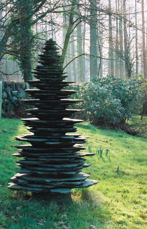 Vases and decorative sculpture for the garden, in slate and stone, by Joe and Jenny Smith Black Slate Landscape Rock, Slate Sculpture, Stone And Metal Sculpture, Contemporary Stone Sculpture, Sandstone Sculpture, Rock Balancing, Jenny Smith, Environmental Sculpture, Dry Stone