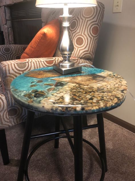 River Rock Table Top, Resin Stone Table, Resin End Table, Rock Table, Diy Resin Table, Epoxy Tables, Stone Table Top, Epoxy Table Top, Pallet Designs