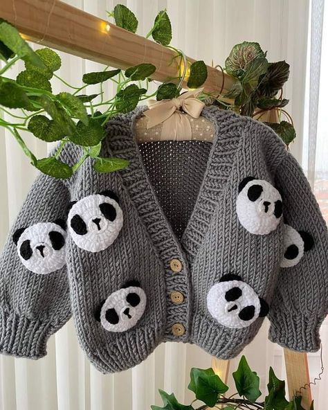 Panda Sweater, Crochet Sweater Design, Baby Sweater Patterns, Hijab Fashion Inspiration, Hand Knitted Sweaters, Sweater Design, Baby Sweaters, Sweater Pattern