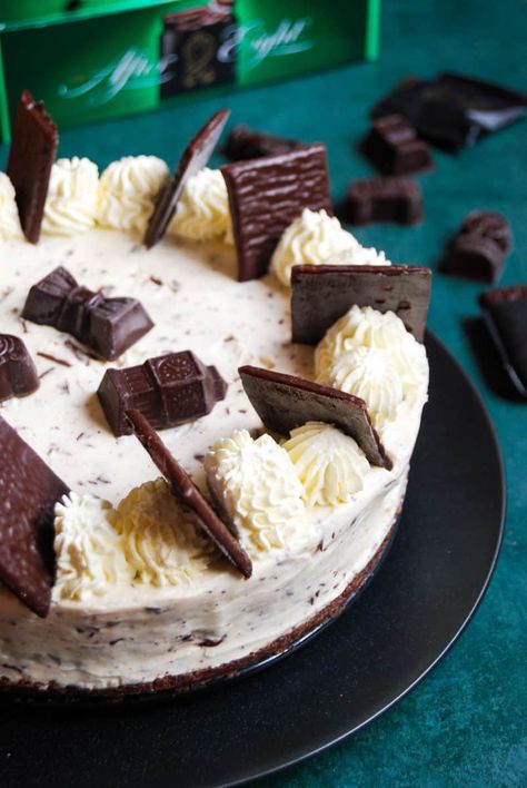 No bake After Eight Cheesecake After Eight Cheesecake, After Eight Dessert, After Eights, After Eight Chocolate, Baileys Irish Cream Cheesecake, Mint Chocolate Cheesecake, Mint Cheesecake, Mint Chocolate Cake, White Chocolate Brownies