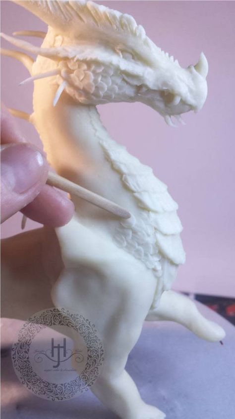 Making of chocolate dragon - photo album - CakesDecor Fondant Dragon, Chocolate Dragon, Dragon Photo, Fantasy Cakes, Dragon Cakes, Dragon Cake, 2024 Recipes, Fantasy Cake, Fantasy Figurine