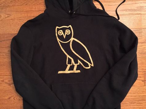 Drake’s OVO (October’s very own) hoodie idk how much it cost , medium Ovo Owl, Octobers Very Own, Vs The World, Free Money, Concert Outfit, Drake, Hooded Sweatshirts, Vision Board, Concert