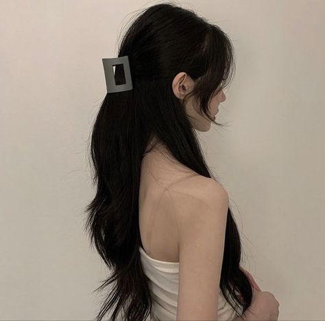 Black Hair Korean, Korean Long Hair, Ulzzang Hair, Black Hair Aesthetic, Girls With Black Hair, Long Black Hair, Lace Hair, Korean Hairstyle, Aesthetic Hair