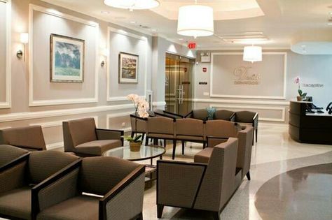 Elegant waiting room Dr Waiting Room, Dental Interior, Reception Area Chairs, Medical Office Interior, Waiting Room Furniture, Medical Clinic Design, Office Redo, Church Foyer, Waiting Room Design