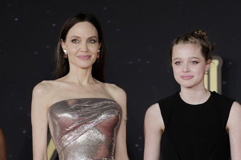 Angelina Jolie Is Not Happy as Shiloh Decides to Move to Her Father Angelina Jolie Daughter Shiloh, Angelina Jolie Daughter, Brad Pitt Daughter, Shiloh Jolie Pitt, Madonna Daughter, Shiloh Jolie-pitt, Shiloh Jolie, Dior Dresses, Suri Cruise