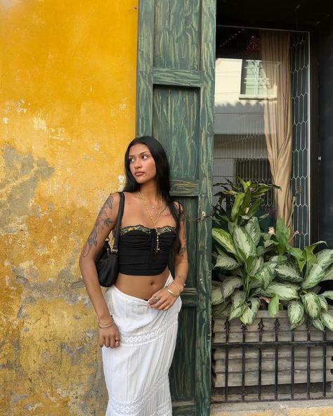 Colombia Outfits, Colombia Vacation, Colombia Aesthetic, Colombia Fashion, Tourist Outfit, Colombia Travel Guide, Colombia Travel, Ootd Outfits, Collar Bone Tattoo