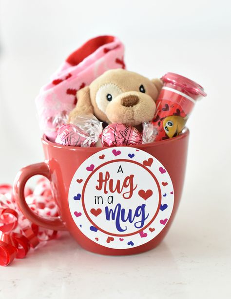 Quick Valentines Gifts, Valentines Day Gifts For Him Husband, Valentines Day Gifts For Him Boyfriends, Saint Valentin Diy, Valentines Bricolage, Săpunuri Handmade, Valentine Gift Baskets, Valentine Baskets, Valentine's Day Gift Baskets