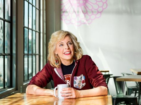 Comedian Maria Bamford Opens Up About Living with Bipolar and Rebuilding Her Life After a Mental Breakdown Nervous Breakdown Symptoms, Maria Bamford, Relationship Ocd, What Is Fear, Laughter Therapy, Nervous Breakdown, A Nightmare, Women Humor, Robert Downey Jr