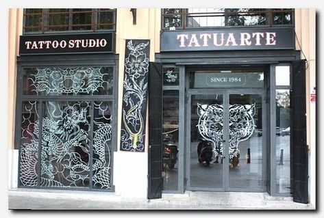 Tattoo Shop Floor Plan, Tattoo Shop Front Window, Tattoo Studio Exterior, Tattoo Table Design, Tattoo Shops Interior Design, Tattoo Shop Window, Tattoo Shop Design, Tattoo Shop Aesthetic, Tattoo Shop Interior