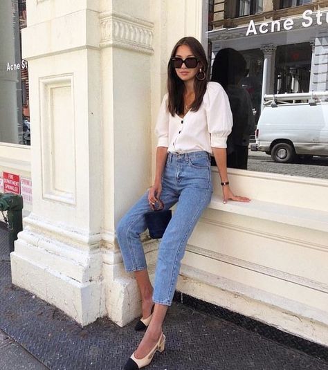 Casual Chique Stijl, Baju Kahwin, Chique Outfit, Chic Sunglasses, French Girl Style, Looks Street Style, Couture Week, Trik Fotografi, Vintage Blouse