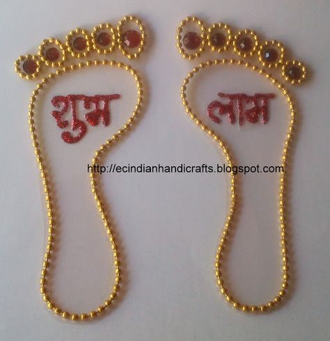 Recreate with diwali lamps, ganesha etc Lakshmi Feet, Diwali Craft For Children, Rangoli Images, Kundan Rangoli, Diwali Lamps, Feet Drawing, Acrylic Rangoli, Thali Decoration Ideas, Diwali Decoration Items