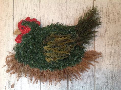 Chicken wreath. Order your artificial or real evergreen wreath today!                              https://www.facebook.com/pages/Country-Creations/602494129839488 Animal Wreaths, Animal Garland, Chicken Wreath, Blow Up Christmas Decorations, Rooster Wreath, Cotton Boll Wreath, Horse Head Wreath, Steamer Pot, Horse Wreaths