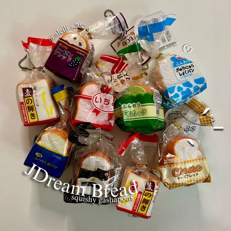 jdream squishy breads ~ : 4/8 available milk: ❌ wheat: $10 wheat: $10 grape: $10 regular black : $12 strawberry ❌ matcha ❌ cheese ❌ #trinkets #dessert #gashapon #gotochi #gachapon #gacha #bandai #miniaturefood #trinkets #charms #sanrio #japanesetoys #phonedecor #phonecharms #trinket #trinkethaul #keychains #gotochi #hellokitty #japan Japan Bread, Monchhichi Keychain, Japan Trinkets, Gotochi Charms, Japanese Gachapon, Gachapon Keychain, Japanese Kawaii Keychains, Middle School Life, Japanese Toys