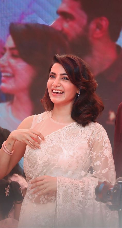 Samantha In Traditional, Samantha Cute, Samantha In Saree, Samantha Ruth Prabhu, Black Hair Aesthetic, Samantha Images, Samantha Pics, Samantha Ruth, Samantha Photos