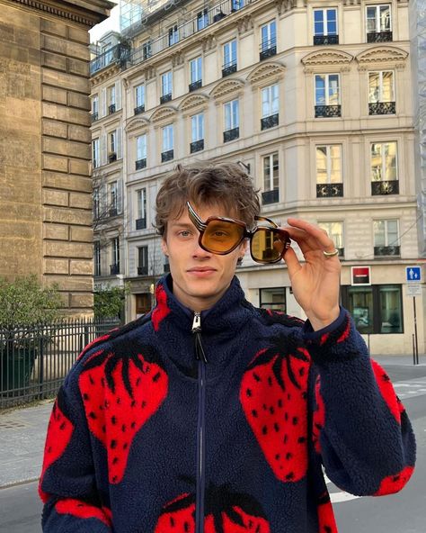 Hugh Laughton-Scott on Instagram: “Berries and cream” Hugh Laughton Scott, Hugh Laughton, Perfect Man, Pretty People, A Man, Outfit Ideas, Fashion Inspo, Athletic Jacket, Wattpad