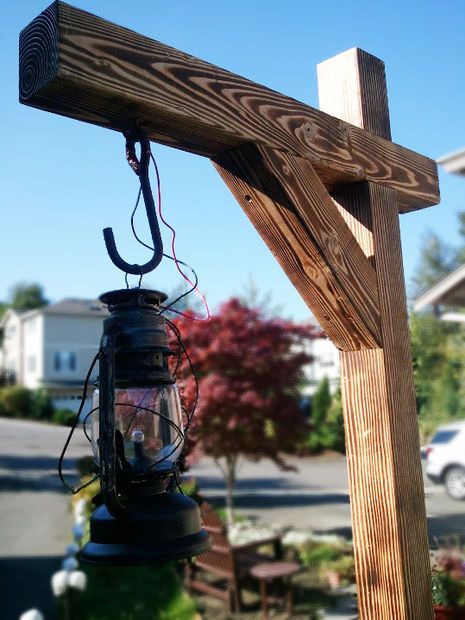 Picture of Haunted Walkway Lantern Posts | via instructables.com Diy Wooden Lantern, Garden Lamp Post, Wooden Lantern, Driveway Lighting, Outdoor Lamp Posts, Wood Lantern, Wooden Lanterns, Garden Angels, Lantern Post