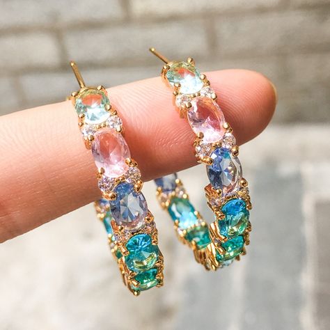 Big Hoop Earrings, Zircon Jewelry, European Women, Earring Gold, Cz Jewelry, Jewelry Lookbook, Cubic Zirconia Earrings, Ring Pendant Necklace, Zirconia Earrings