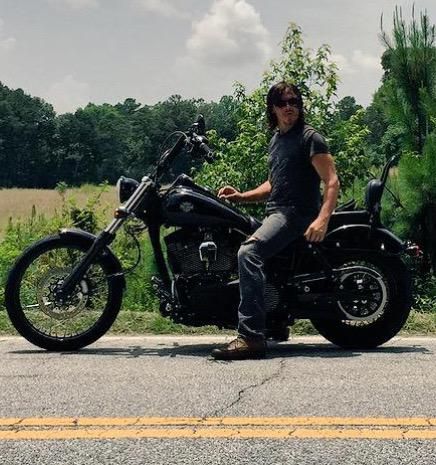 Norman Reedus Motorcycle, Daryl Motorcycle, Darryl Dixon, Boondock Saints, Man Movies, Stuff And Thangs, Man Candy, Daryl Dixon, Norman Reedus