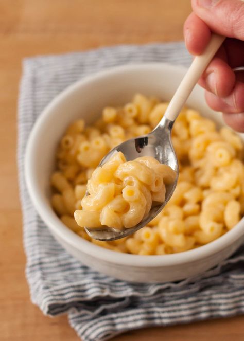 How To Make One-Bowl Microwave Macaroni and Cheese | Kitchn Mac And Cheese Recipe Microwave, Mc N Cheese, Easy Pasta Recipes Quick, Quick Mac And Cheese, Inexpensive Dinners, Easy Mac And Cheese, Creamy Mac And Cheese, Macaroni N Cheese Recipe, Mug Recipes