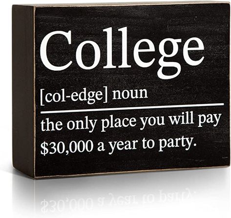 Gift Ideas For Classmates, Boy College Dorms, Cool Graduation Gifts, College Gift Ideas, Funny Graduation Gifts, Funny College, College Bedroom, Graduation Gifts For Him, College Dorm Essentials