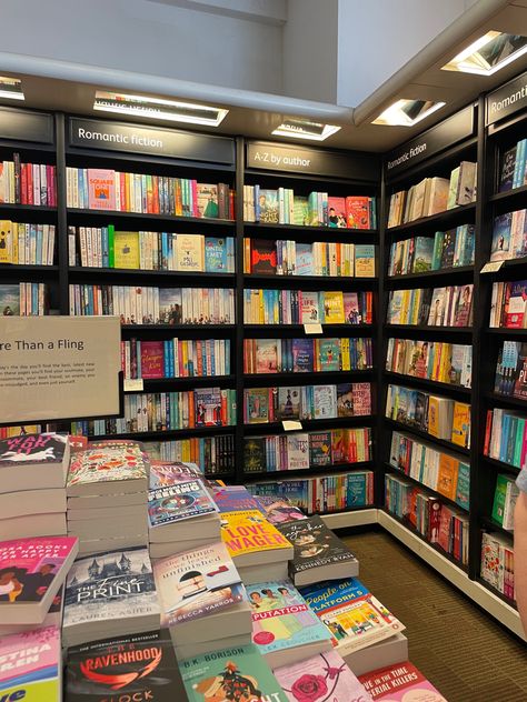 #waterstones #books #london Waterstones Aesthetic, Waterstones London, Preppy Books, Bookshelves Decor, Romantic Fiction, Reading Aesthetic, Amazing Nature Photography, Book Cafe, College Aesthetic