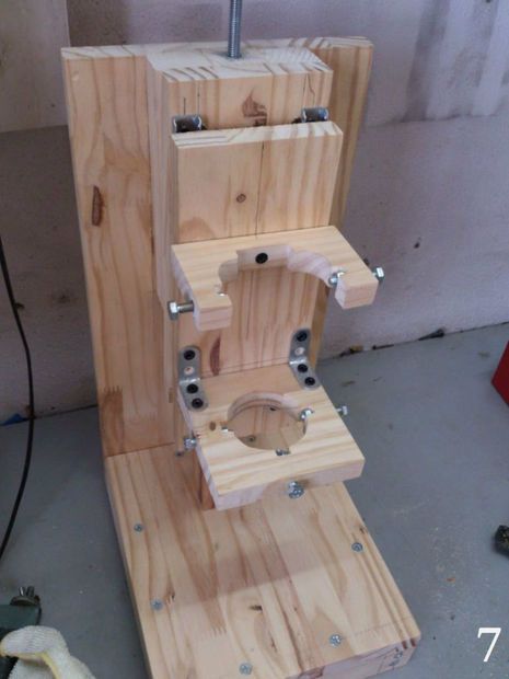 Drill Press Diy, Diy Drill Press, Homemade Drill Press, Drill Press Stand, Woodworking Tools Workshop, Diy Holz, Woodworking Workshop, Homemade Tools, Wood Tools