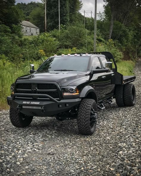 All black double cab dually 4th gen Ram with flatbed Dually Flatbed, Cummins Diesel Trucks, Flat Deck, Chevy Diesel Trucks, Cummins Trucks, Trucks Lifted Diesel, Truck Flatbeds, Dually Trucks, Dodge Cummins