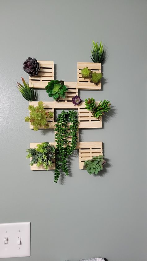 Faux succulents, decor, plant decor, diy Diy Mini Pallet Ideas, Dollar Tree Succulents Diy, Succulents Crafts, Mini Pallet Ideas, Bathroom Greenery, Cow Bedroom, Room Diys, Vendor Ideas, Boho Bathroom Ideas