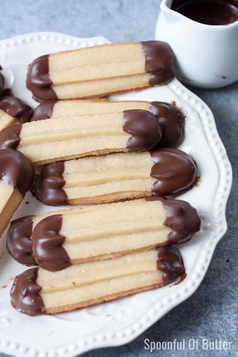 Viennese Butter Fingers | Spoonful Of Butter Viennese Biscuits, Sprinkles Cookies, Gorgeous Desserts, Confectioners Sugar Icing, Nutella Ice Cream, Christmas Bakes, Butter Fingers, Cheesecake Squares, Butter Biscuits