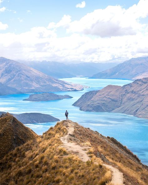 Roy’s Peak New Zealand, Roys Peak New Zealand, Roys Peak, New Zealand Mountains, Dream Holidays, Travel Vibes, Painting Reference, New Zealand Art, Katherine Mcnamara