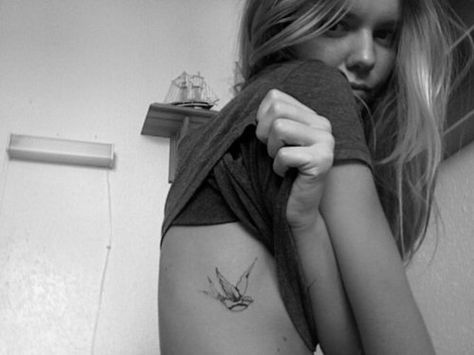 Bird tattoo - side/ribs Bird Tattoo Ribs, Swallow Bird Tattoos, Sparrow Tattoo, Ribcage Tattoo, Dove Tattoo, Swallow Tattoo, Raven Tattoo, Bird Tattoo, Side Tattoos