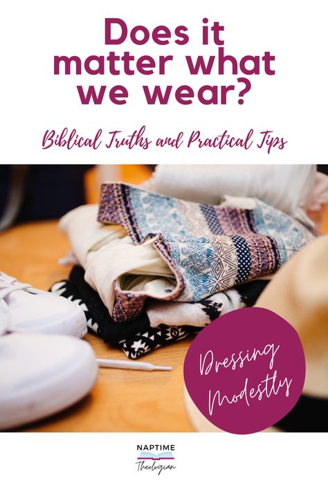 Dressing modestly is an important part of a Christian woman's life. Find out how to dress modestly including practical tips! #modesty #fashion #christian #clothing #dressing #christianfashion Modesty Fashion Christian, Christian Fashion Modesty, Dressing Modestly, Modest Christian Clothing, Biblical Truths, Christian Fashion, Modesty Fashion, Women Life, Christian Women