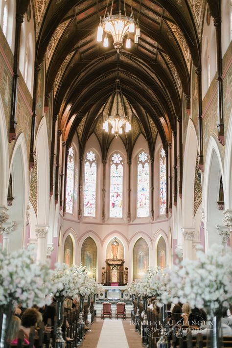 Pretty Church Wedding, Catholic Church Wedding Decorations, Cathedral Decor, Wedding Church Decorations, Ceremony Decorations Church, Wedding Ceremony Decorations Church, Church Aisle, Blossom Wedding, Church Weddings