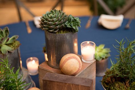 Classy Baseball Party, Baseball Wedding Centerpieces, Gala Planning, Vintage Baseball Party, Grad Decorations, Baseball Centerpiece, Football Centerpieces, Baseball Table, Sports Centerpieces