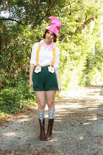 Cute Gnome Costume, Female Gnome Costume, Gnome Family Costume, Gnome Costume Women, Gnome Costumes For Adults, Diy Gnome Costume, Diy Genie Costume, Gardener Costume, Gnome Outfit