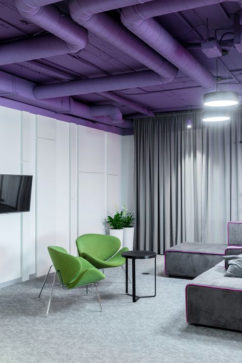 CloudCall Offices - Minsk - Office Snapshots Colourful Office, Colorful Office Design, Purple Ceiling, Purple Interior Design, Purple Office, Rustic Office, Corporate Office Decor, Purple Interior, Gaming Office