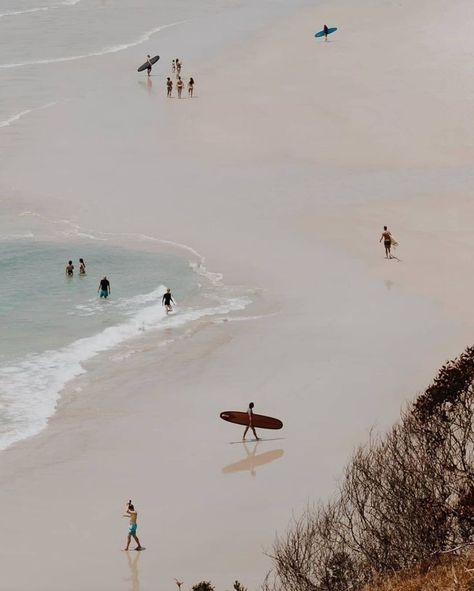 Wategos Beach Byron Bay, Byron Bay Aesthetic, Byron Beach, Aesthetic Beach Pictures, Surf Aesthetic, The Beach People, Surf Vibes, Surfer Style, Beach Surf